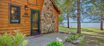 Nick's Lakeside Lodge