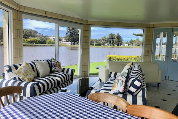 Casa panorámica, 1 habitación, cocina, vista al río | Área de sala de estar