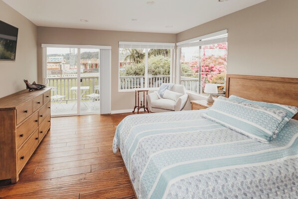 4 Schlafzimmer, Bügeleisen/Bügelbrett, Reisekinderbett, WLAN