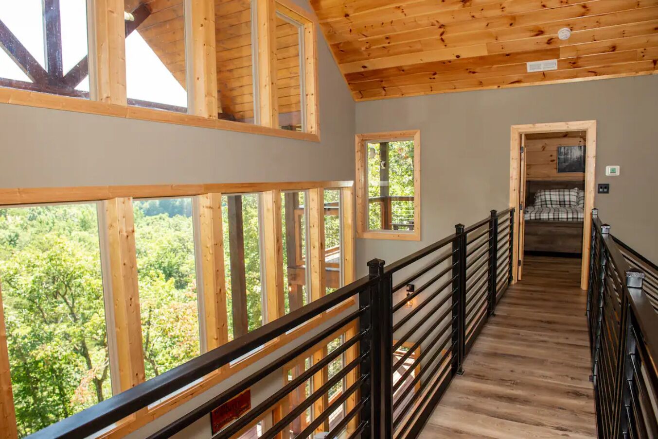 4 chambres, fer et planche à repasser, accès au Wi-Fi (inclus)