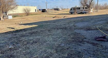 RV SPOT FOR RENT 20 amp