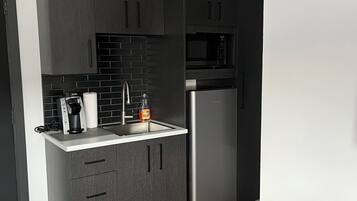 Basic-Zimmer | Eigene KĂŒche