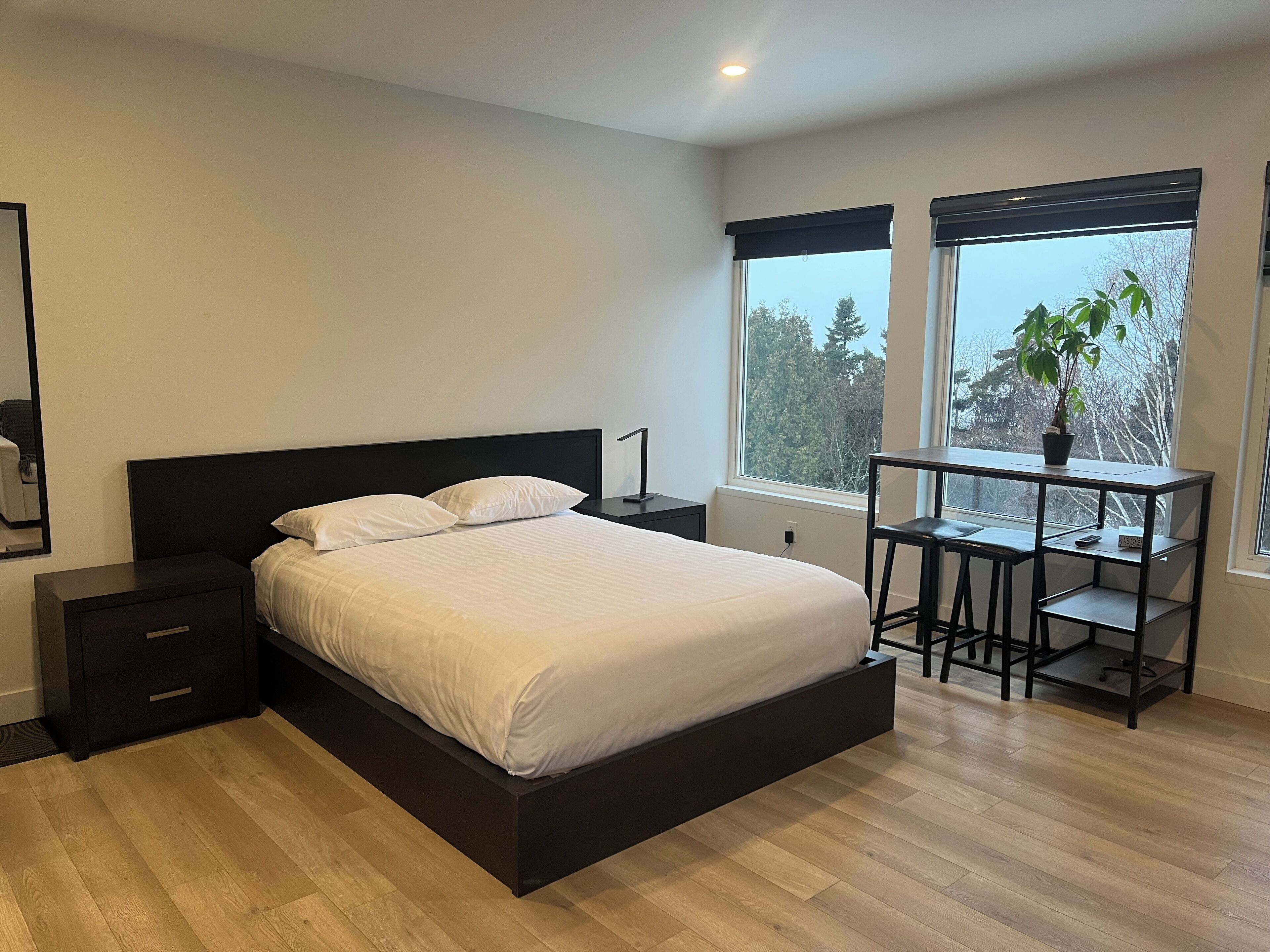 Superior Room, Patio, River View | Free WiFi