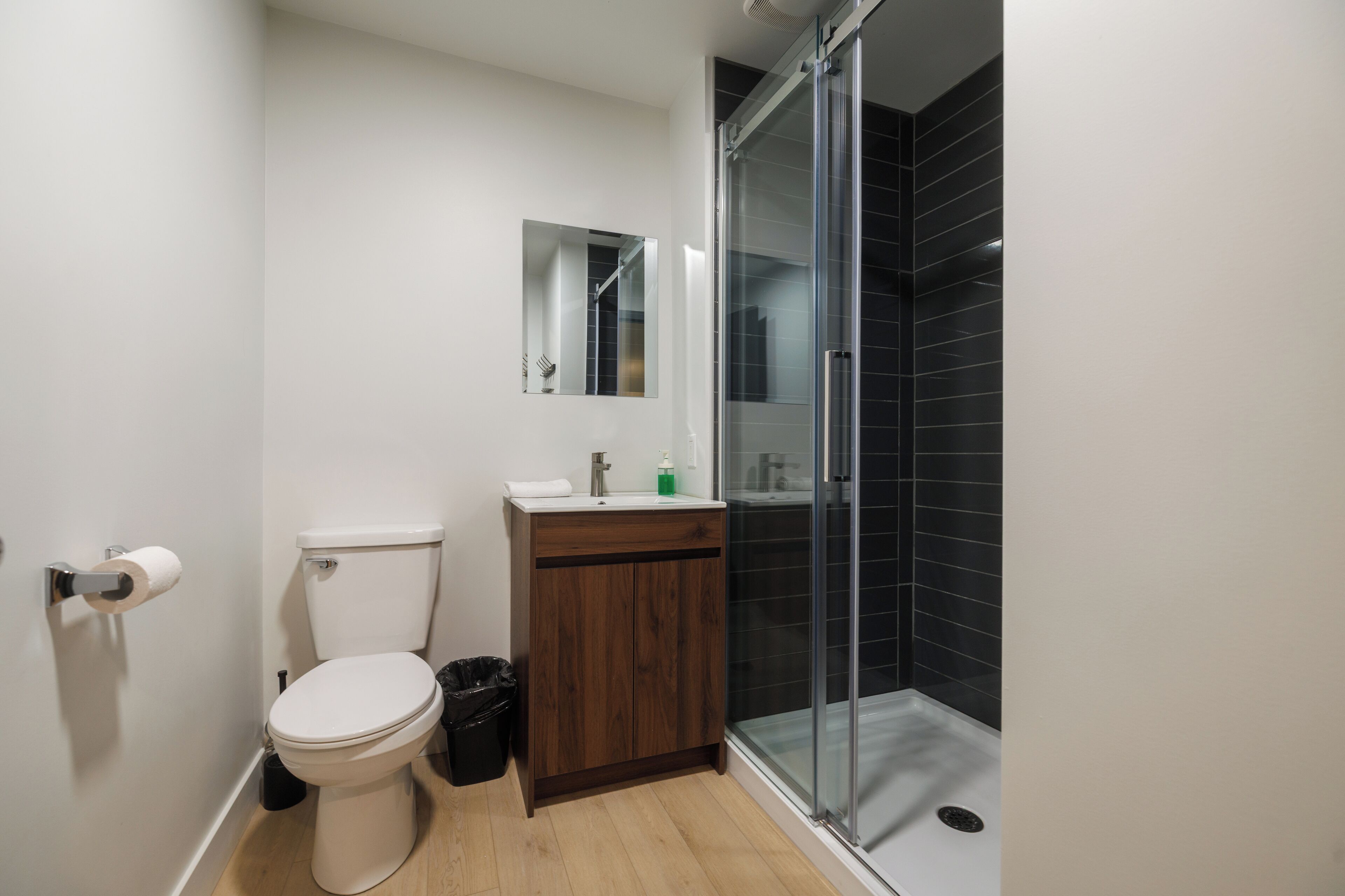 Classic Apartment | Bathroom