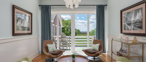 电视、桌上足球