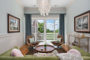 テレビ、テーブルサッカー台