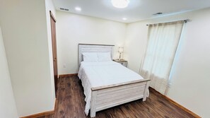 2 bedrooms, free WiFi, bed sheets