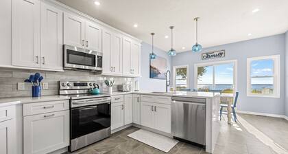 Audubon Oasis: Soundfront Home, Dog-friendly, New to Rental Program