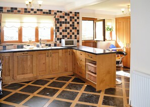 Fridge, oven, stovetop, toaster