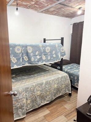 3 chambres, Wi-Fi, draps fournis