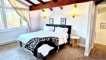 3 bedrooms, iron/ironing board, travel crib, WiFi