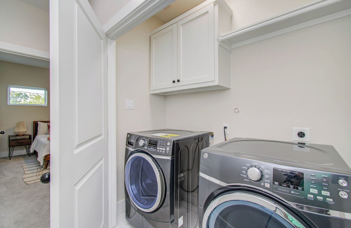 Photo 39 of Cozy Houston Home Near DT, Med Center, Restaurants, Sporting Venues