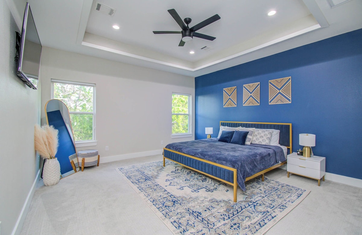 Photo 29 of Cozy Houston Home Near DT, Med Center, Restaurants, Sporting Venues