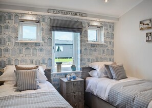 4 bedrooms - Family Holidays, Whatever the Season, Whatever the Stay. (Tenby)
