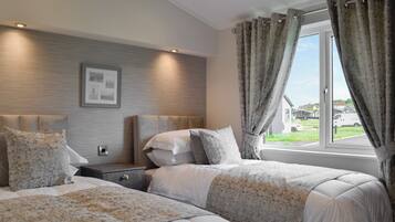 4 bedrooms