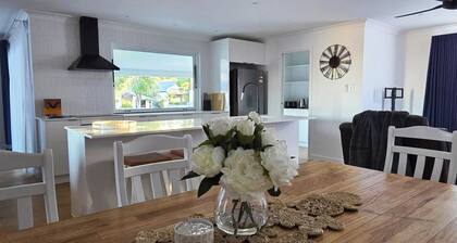 The Homestead in Forest Lake - Sleeps 8 - may include 1 Pet by request only.