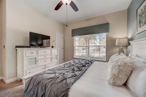 Panoramic Townhome, Resort View | 4 bedrooms, individually decorated, individually furnished - Magic Oasis Villa at Paradise Palms (Kissimmee)