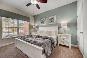 全景联排别墅, 度假村景观 | 4 多间卧室、特色装修、特色家居、熨斗/熨衣板