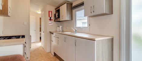 Fridge, oven, stovetop, toaster