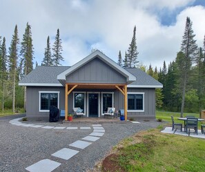 Exterior - Balsam House in Washburn, Wisconsin (Washburn)