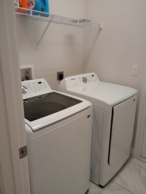 Interior - Brand new house with water view (Fort Pierce)