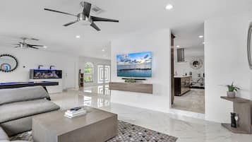 TV connectée, cheminée