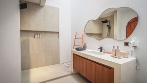Studio | Bathroom - Sama Villa Amed (Karangasem)
