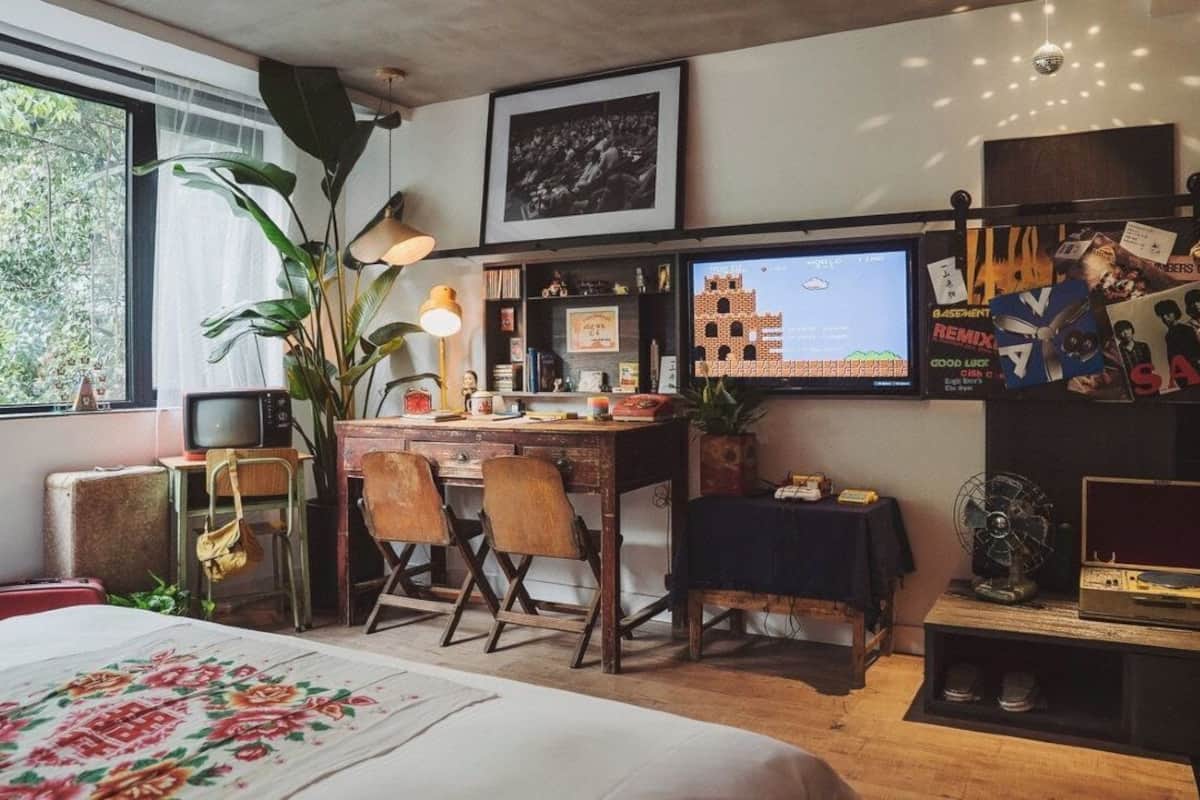 Design Double Room | Individually decorated, desk, blackout drapes, iron/ironing board