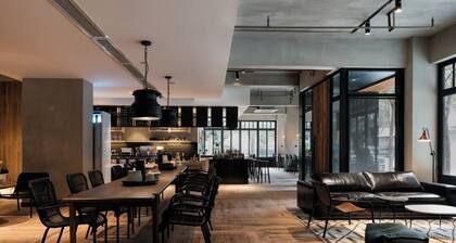 Xu Li Traveling Hotel (Chengdu Taikoo Li Chunxi Road Branch)