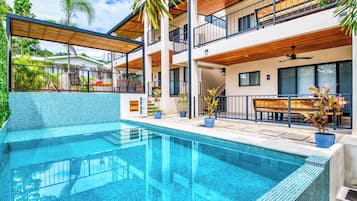 Outdoor pool, open 8:00 AM to 10:00 PM, pool loungers