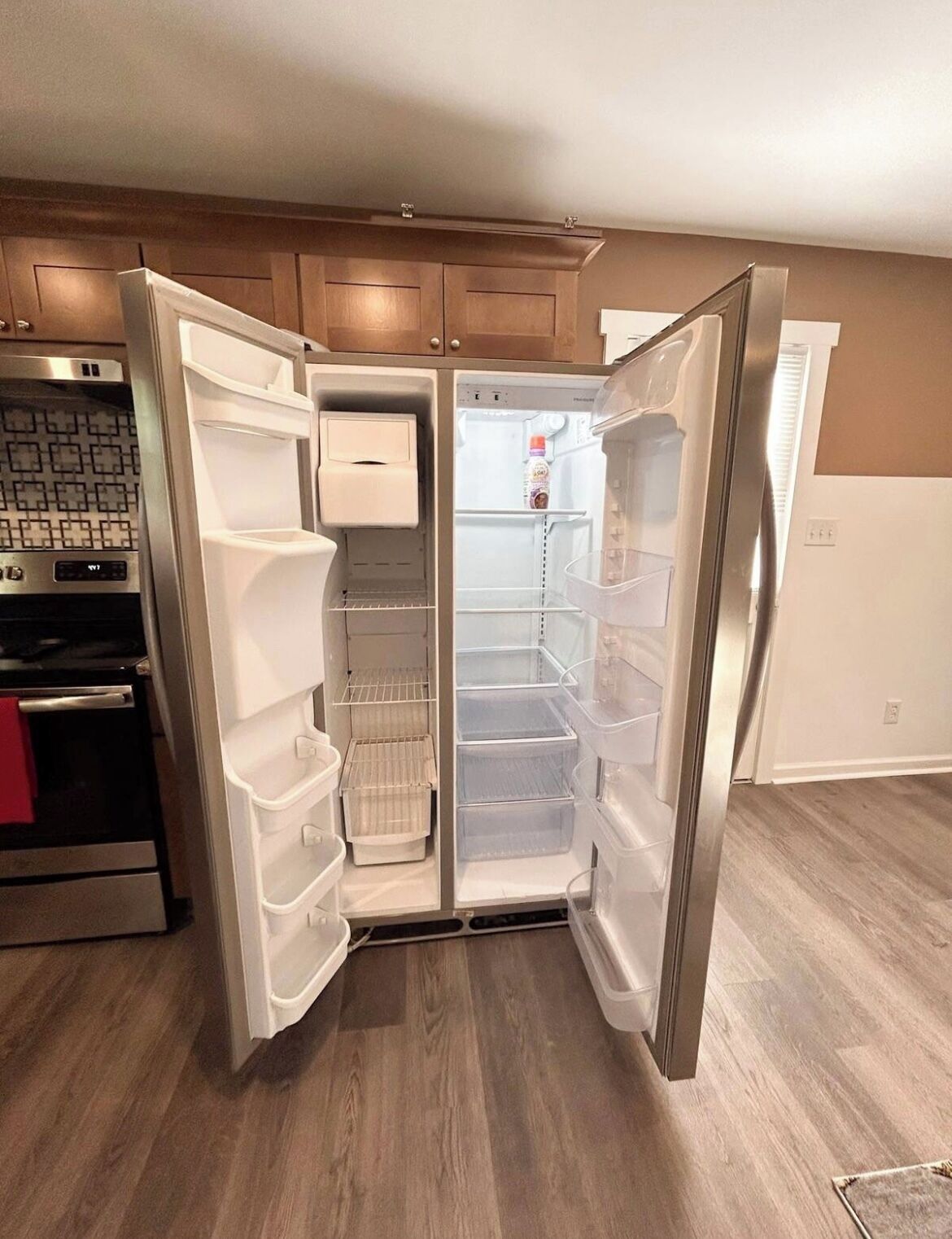 Entire home recently renovated, family friendly, great restaurants and shopping 