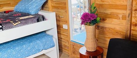 1 bedroom, WiFi, bed sheets