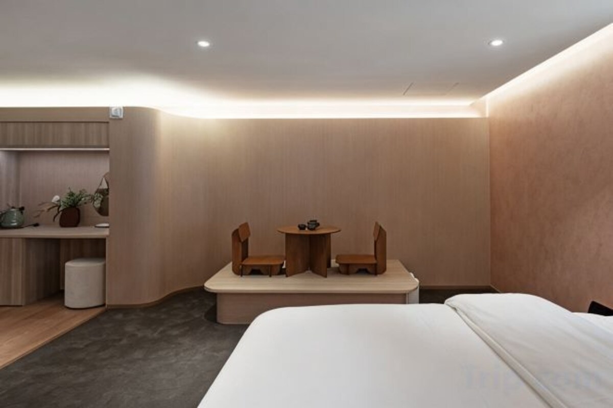 Premier King Room