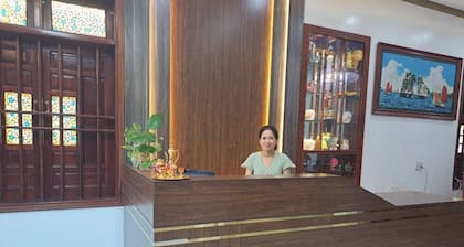 Golden Moon Hotel TP