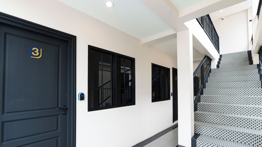Holiday Cottage Hotel Chiang Mai