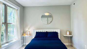 4 bedrooms, iron/ironing board, travel crib, free WiFi