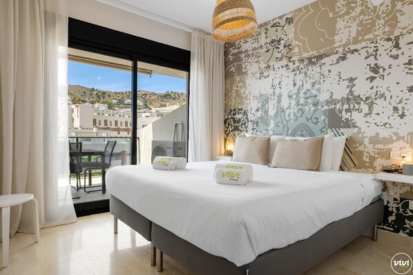 2 bedrooms, in-room safe, iron/ironing board, free WiFi