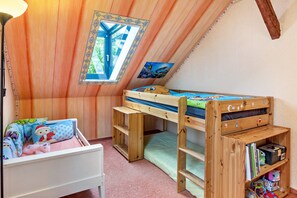 2 bedrooms, free WiFi, bed sheets