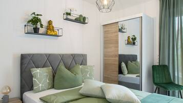 1 bedroom, iron/ironing board, free WiFi, bed sheets