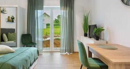 Studio Apartment 'Carpe Diem' with Private Terrace and Wi-Fi