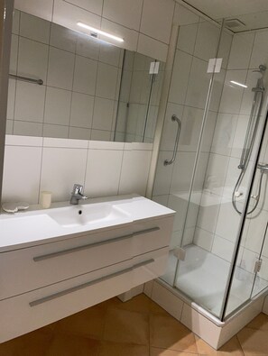 Dusche, Haartrockner