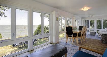 Experience the Chesapeake Bay Lifestyle at the Historic and Waterfront Bay Dreams