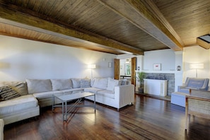 Luokittelematon kuva, 4 kautta 50, painike