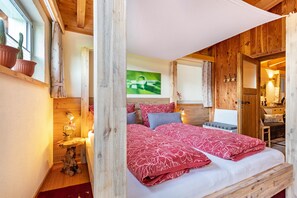 1 bedroom, iron/ironing board, free WiFi, bed sheets - Apartment 'Petra Top 3' with Mountain View, Shared Garden and Wi-Fi (Kössen)