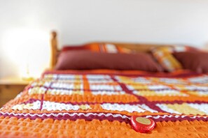 2 chambres, fer et planche à repasser, Wi-Fi gratuit, draps fournis
