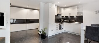 Goldbecker Apartment with Private Terrace and Wi-Fi