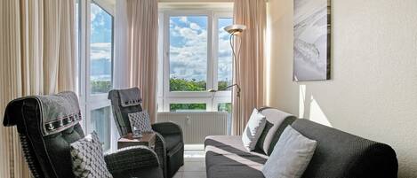 Fernseher, Stereoanlage