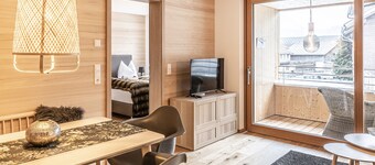 Design Apartment Au with Mountain View, Balcony and Wi-Fi