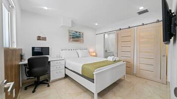 3 sovrum, skrivbord, strykjärn/strykbräda och wi-fi