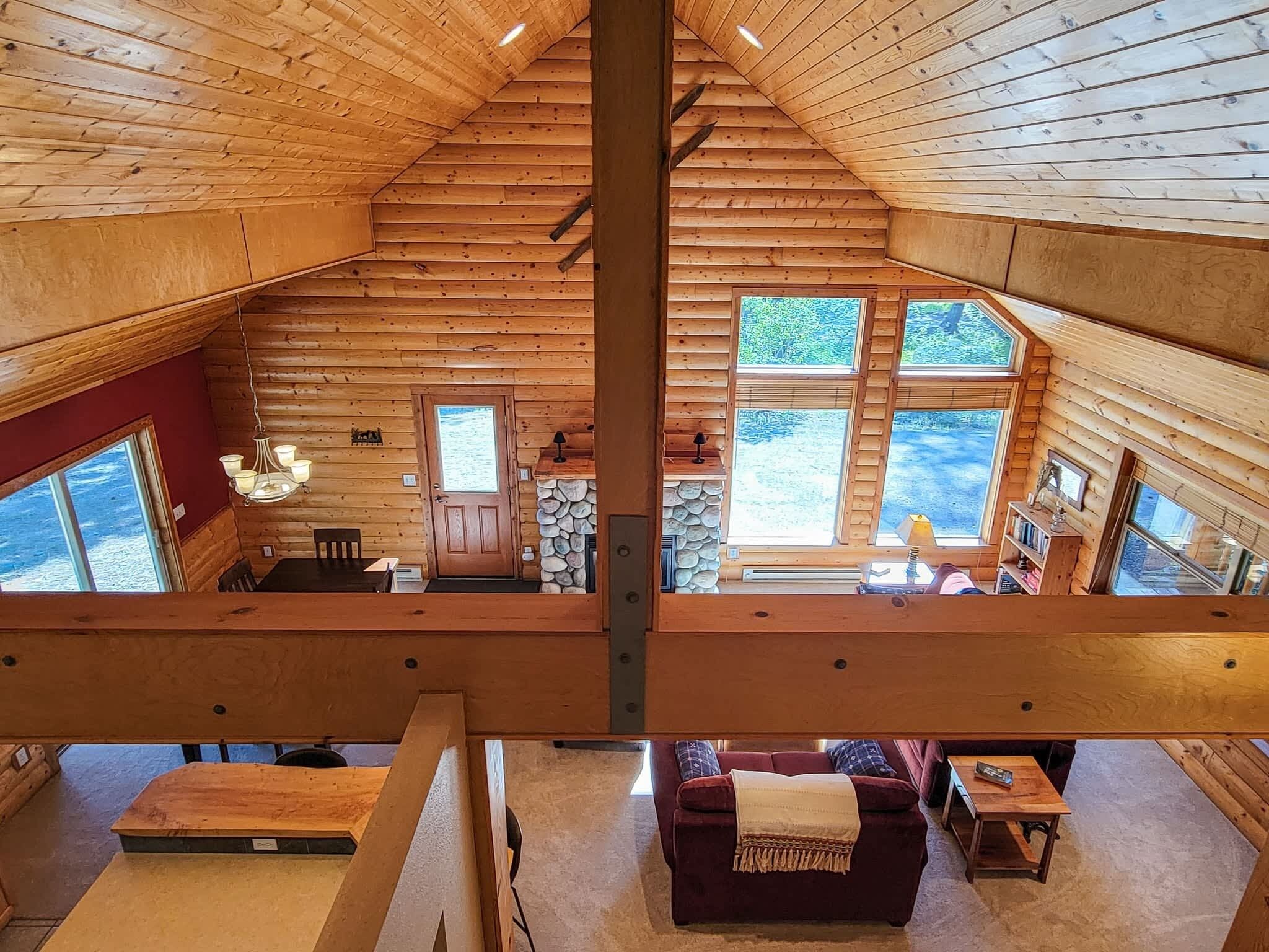 Woodland Retreat: Cozy Cabin Near Trails & Mazama - 윈스럽